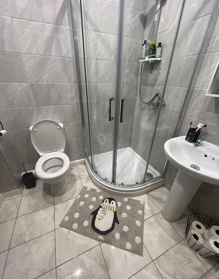First Floor Crosby 1 Bedroom * Liverpool